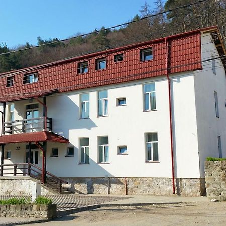 Hotel Teilor Caciulata Exteriér fotografie